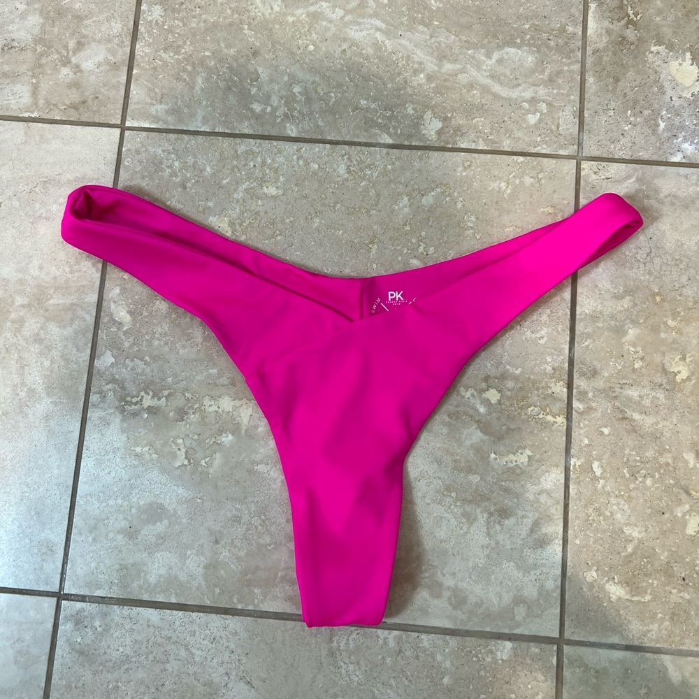 High cut bikini bottom